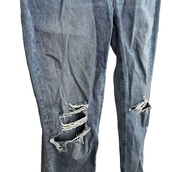 AMERICAN EAGLE MOM JEAN High Rise Waist Distressed Blue Jeans Ripped Holes sz 4 - Picture 6 of 16